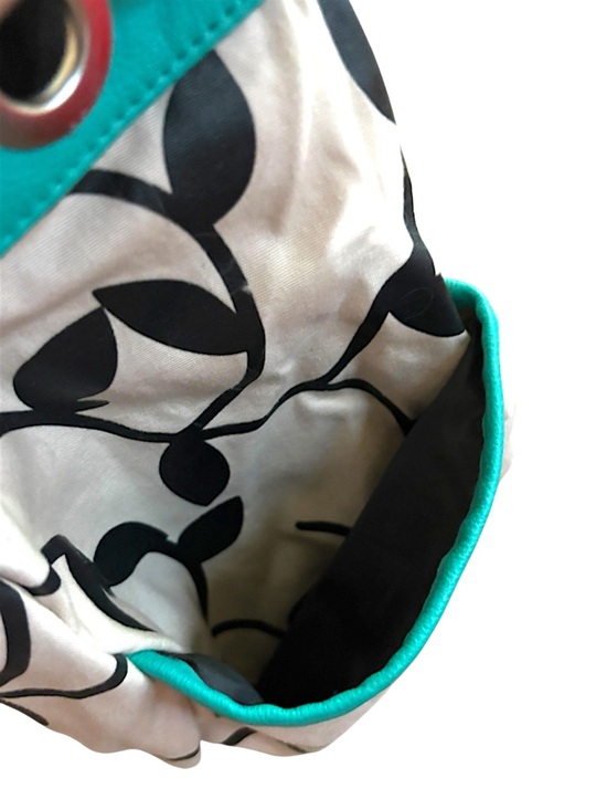 Miche Crossbody with insert and strap or overlay with current handbag - Picture 8 of 14